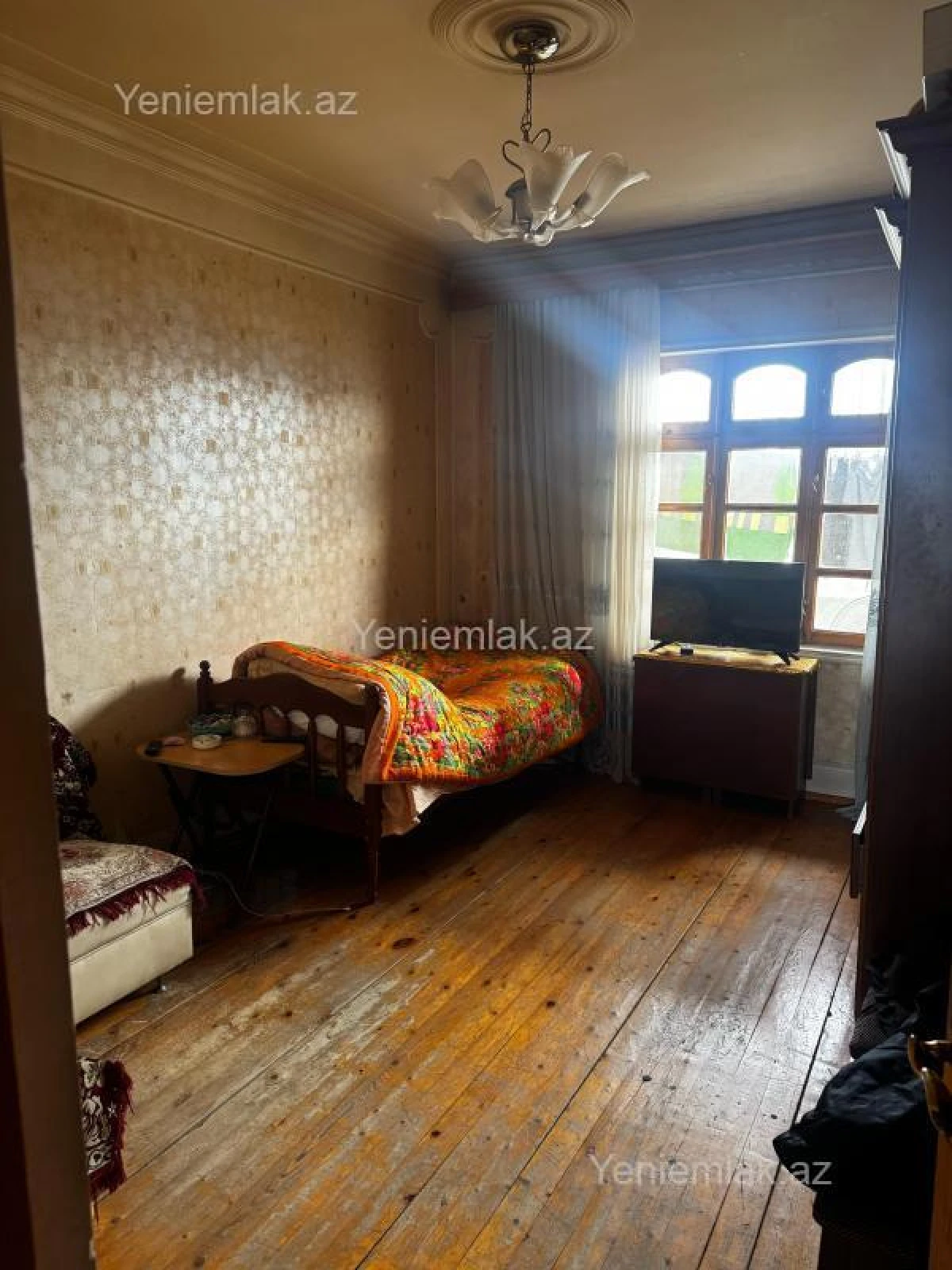 Satılır 3 otaqlı köhnə tikili 85 m²