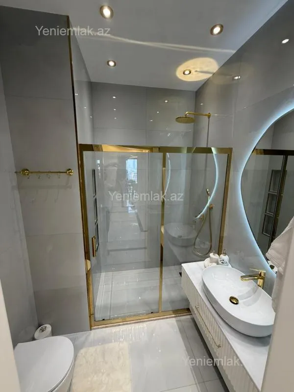 Satılır 4 otaqlı yeni tikili 185 m²