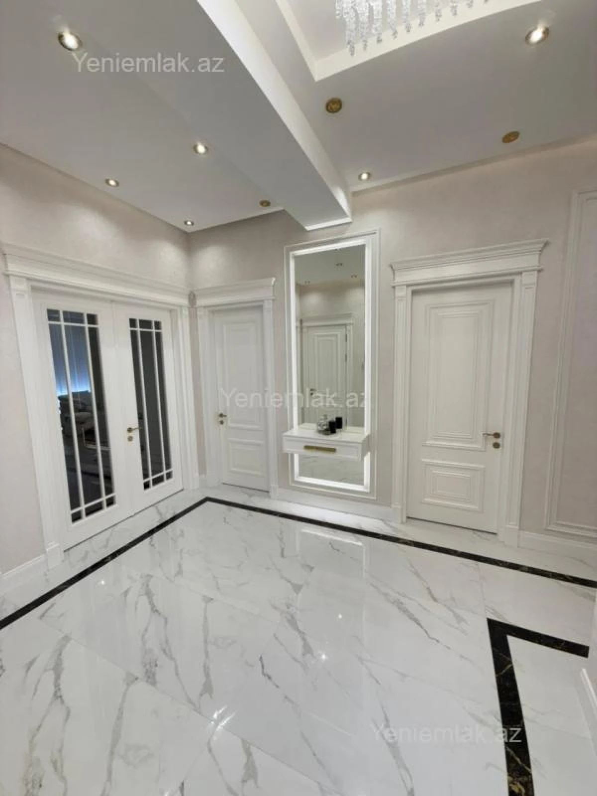 Satılır 4 otaqlı yeni tikili 185 m²