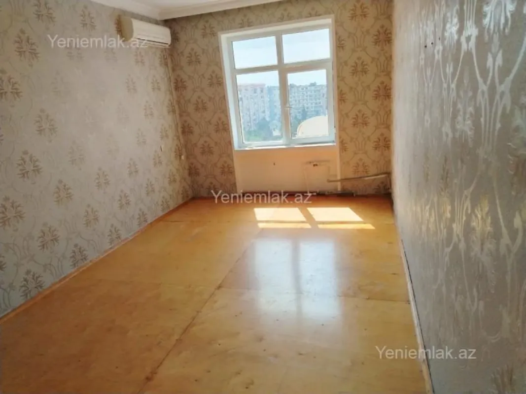 Satılır 2 otaqlı köhnə tikili 65 m²