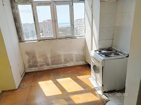 Satılır 2 otaqlı köhnə tikili 65 m²
