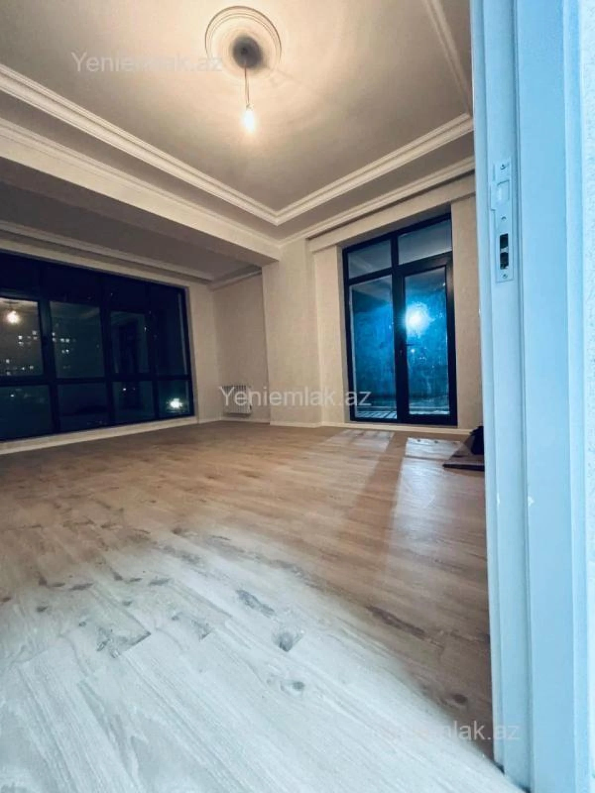 Satılır 3 otaqlı yeni tikili 95 m²