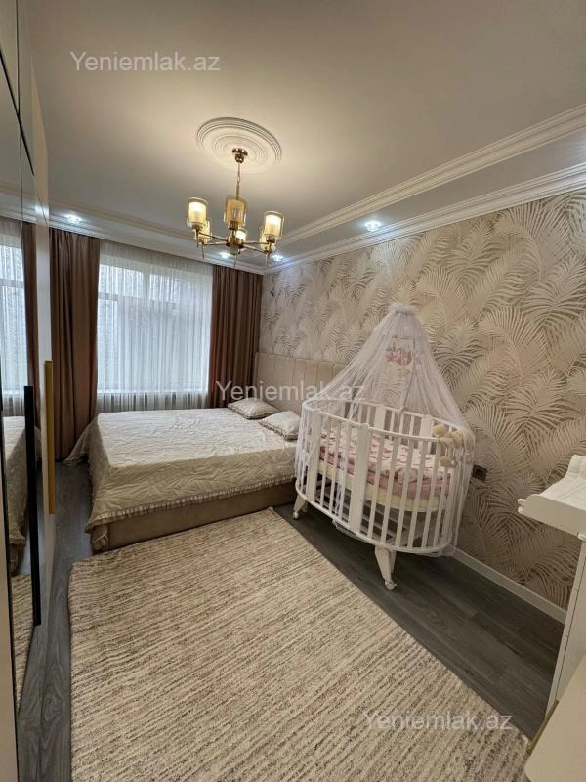 Satılır 2 otaqlı köhnə tikili 65 m²