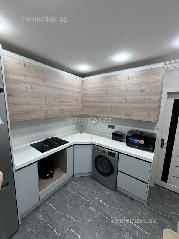 Satılır 2 otaqlı köhnə tikili 65 m²
