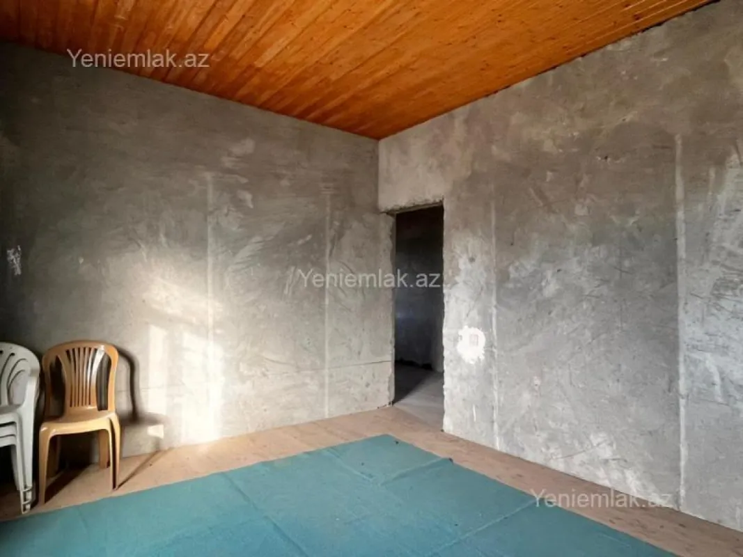 Satılır 5 otaqlı həyət evi 200 m²