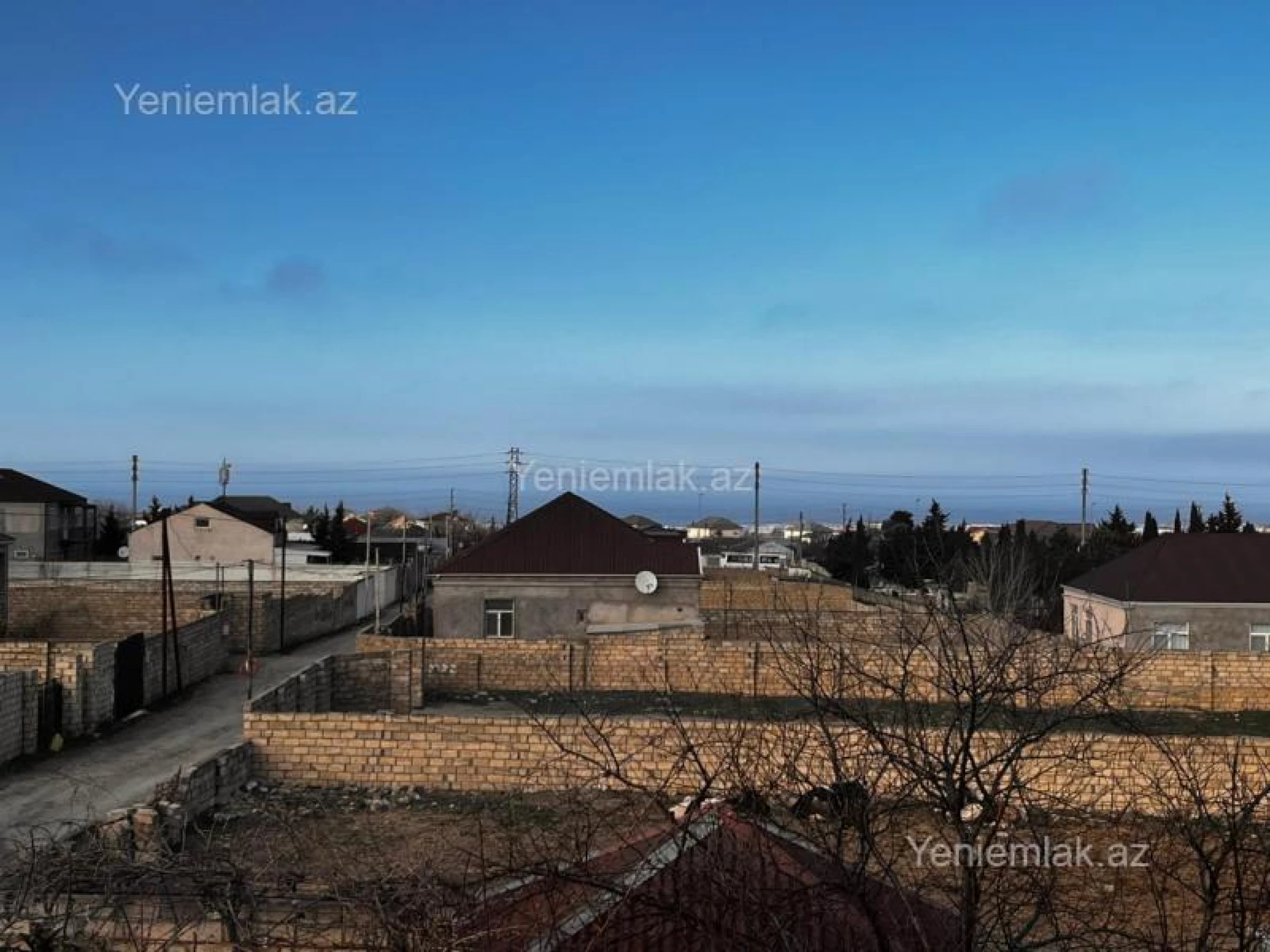 Satılır 5 otaqlı həyət evi 200 m²