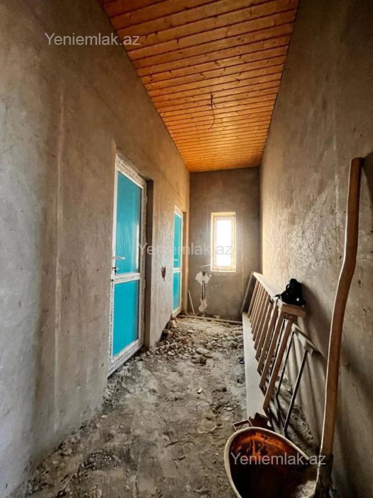 Satılır 5 otaqlı həyət evi 200 m²