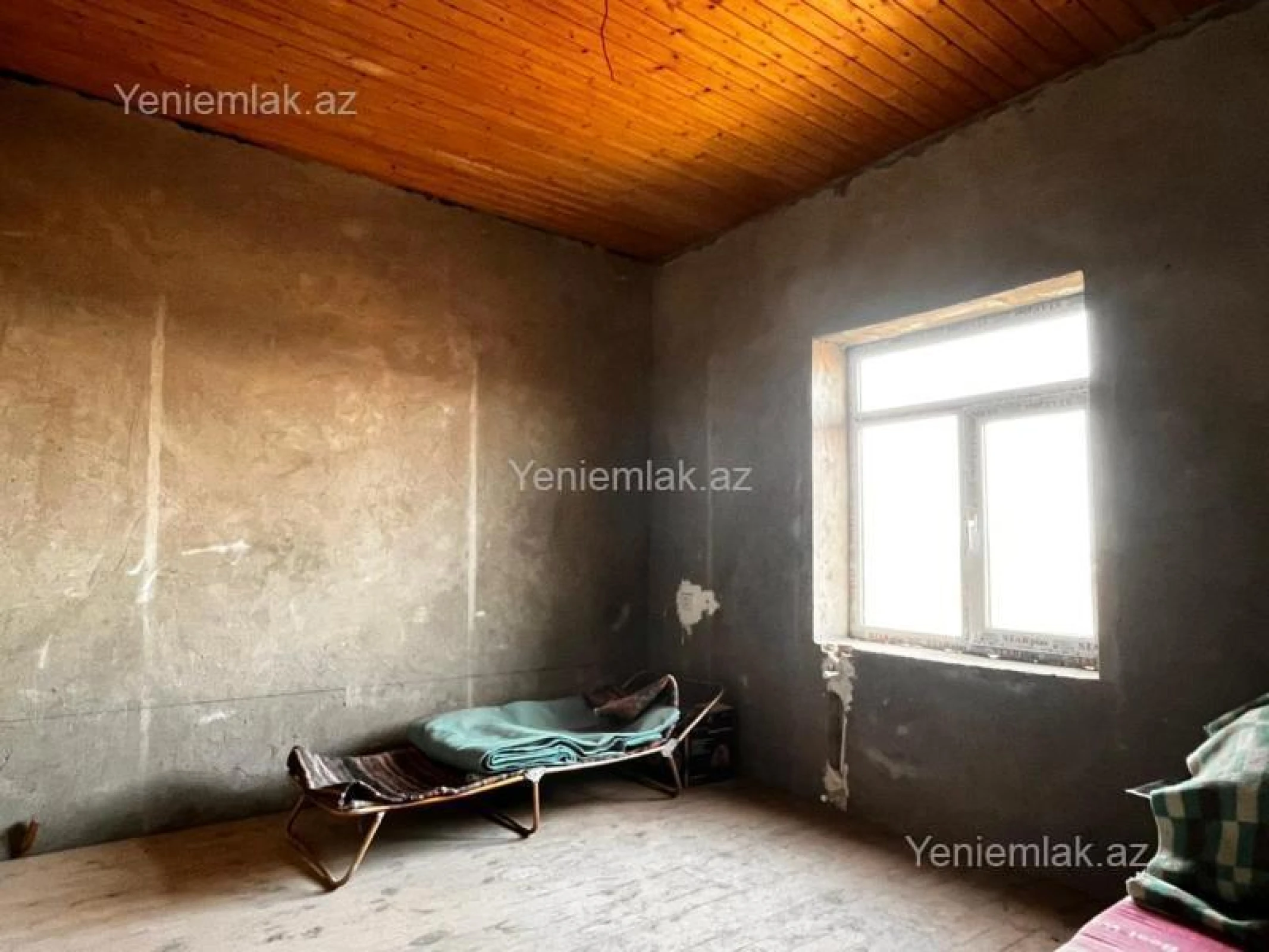 Satılır 5 otaqlı həyət evi 200 m²