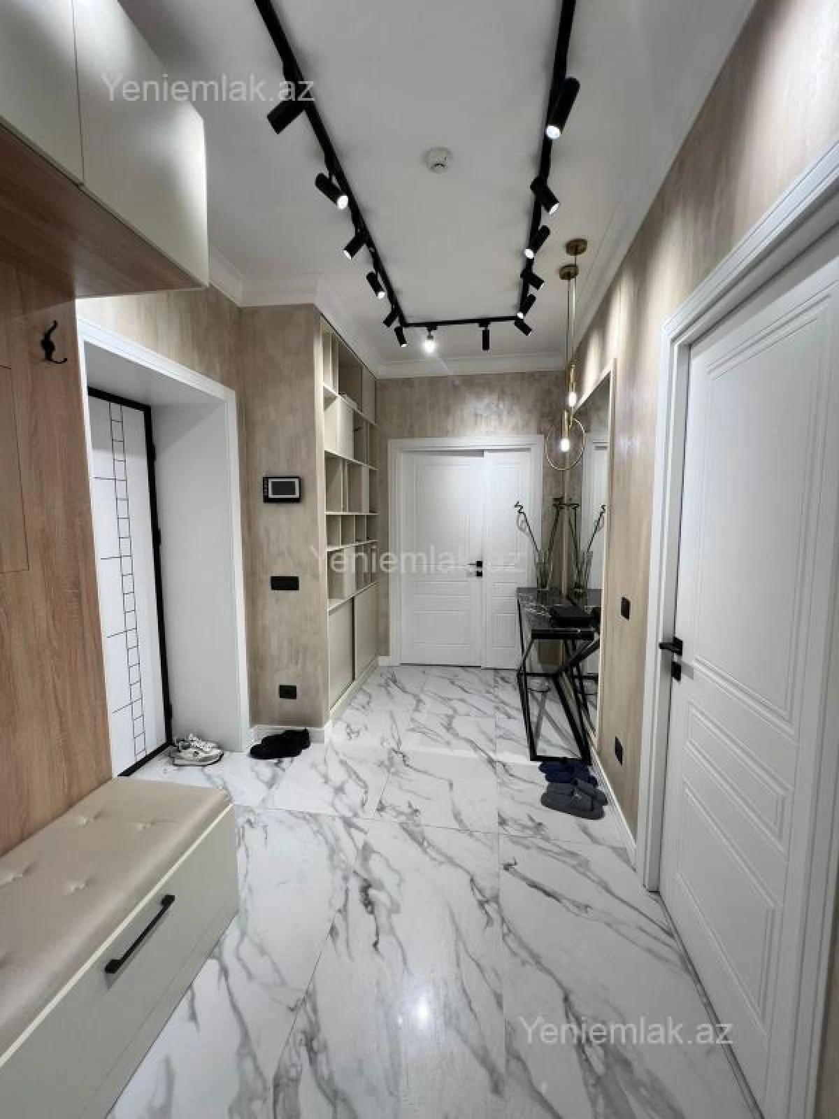 Satılır 2 otaqlı yeni tikili 98 m²