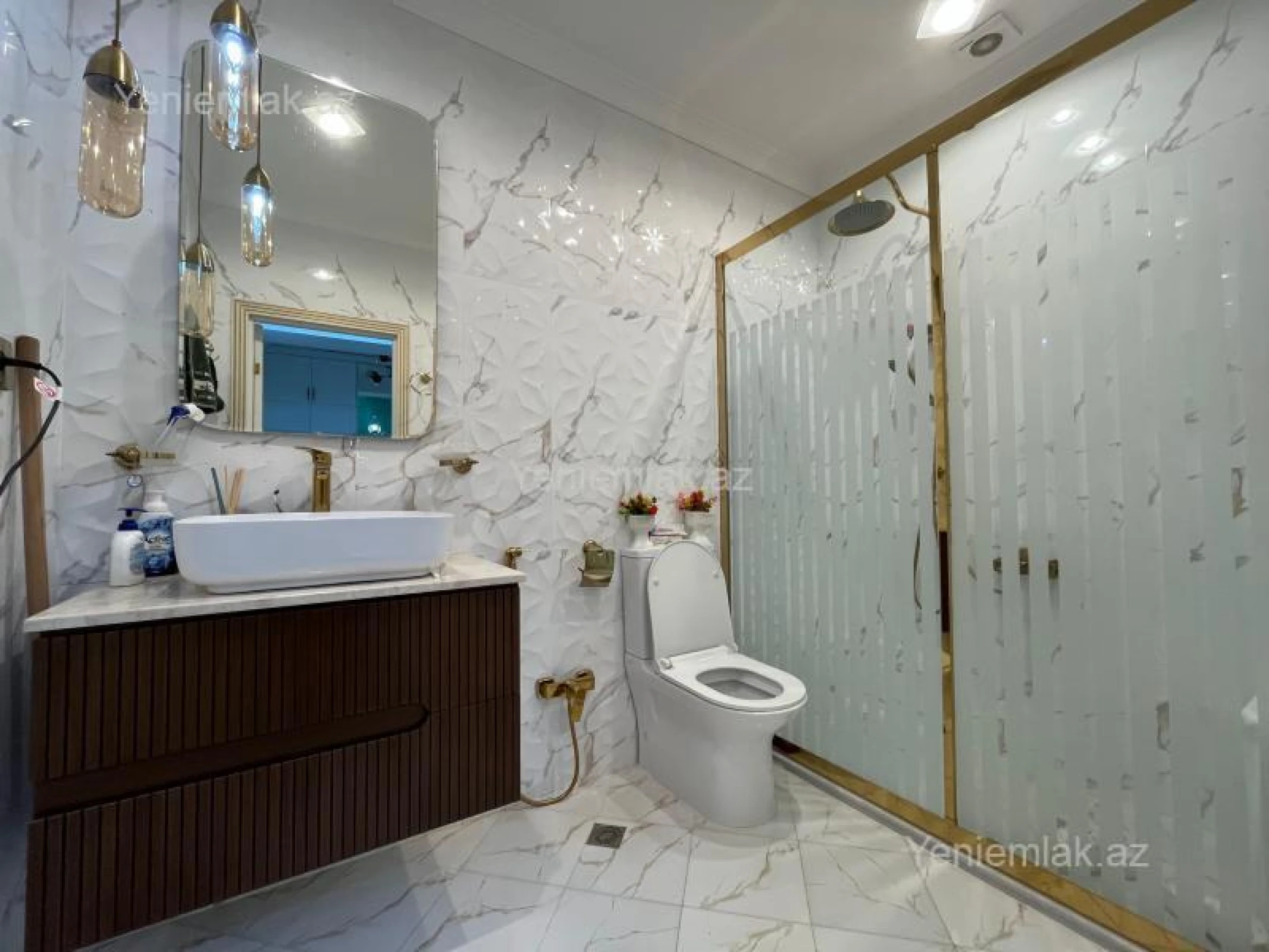 Satılır 3 otaqlı yeni tikili 115 m²