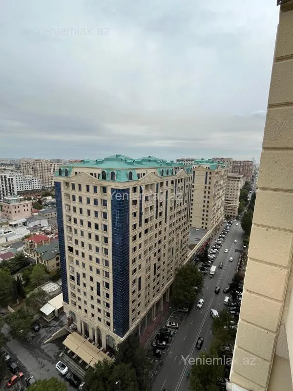 Satılır 3 otaqlı yeni tikili 115 m²