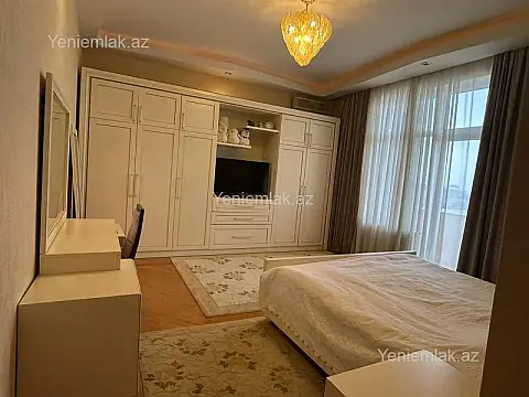 Satılır 3 otaqlı yeni tikili 175 m²