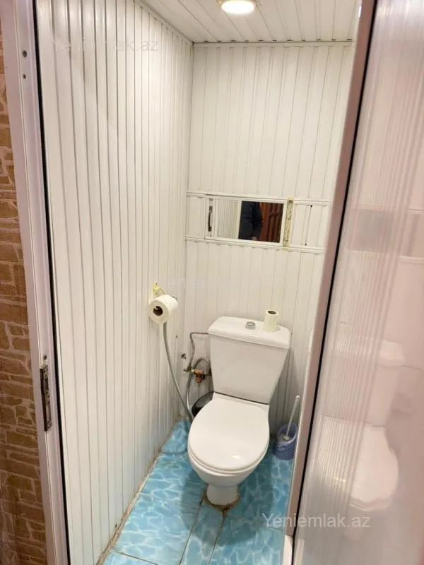 Satılır 2 otaqlı köhnə tikili 65 m²