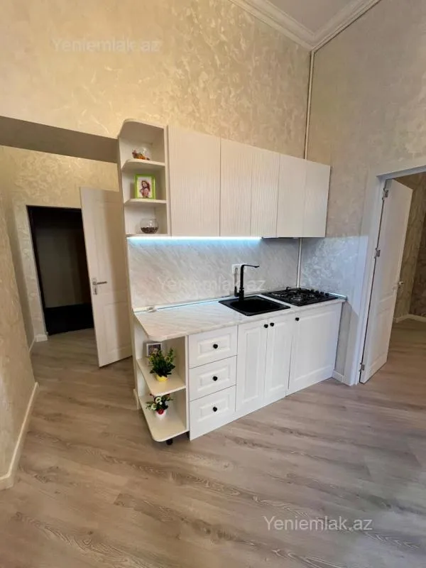 Satılır 2 otaqlı yeni tikili 50 m²