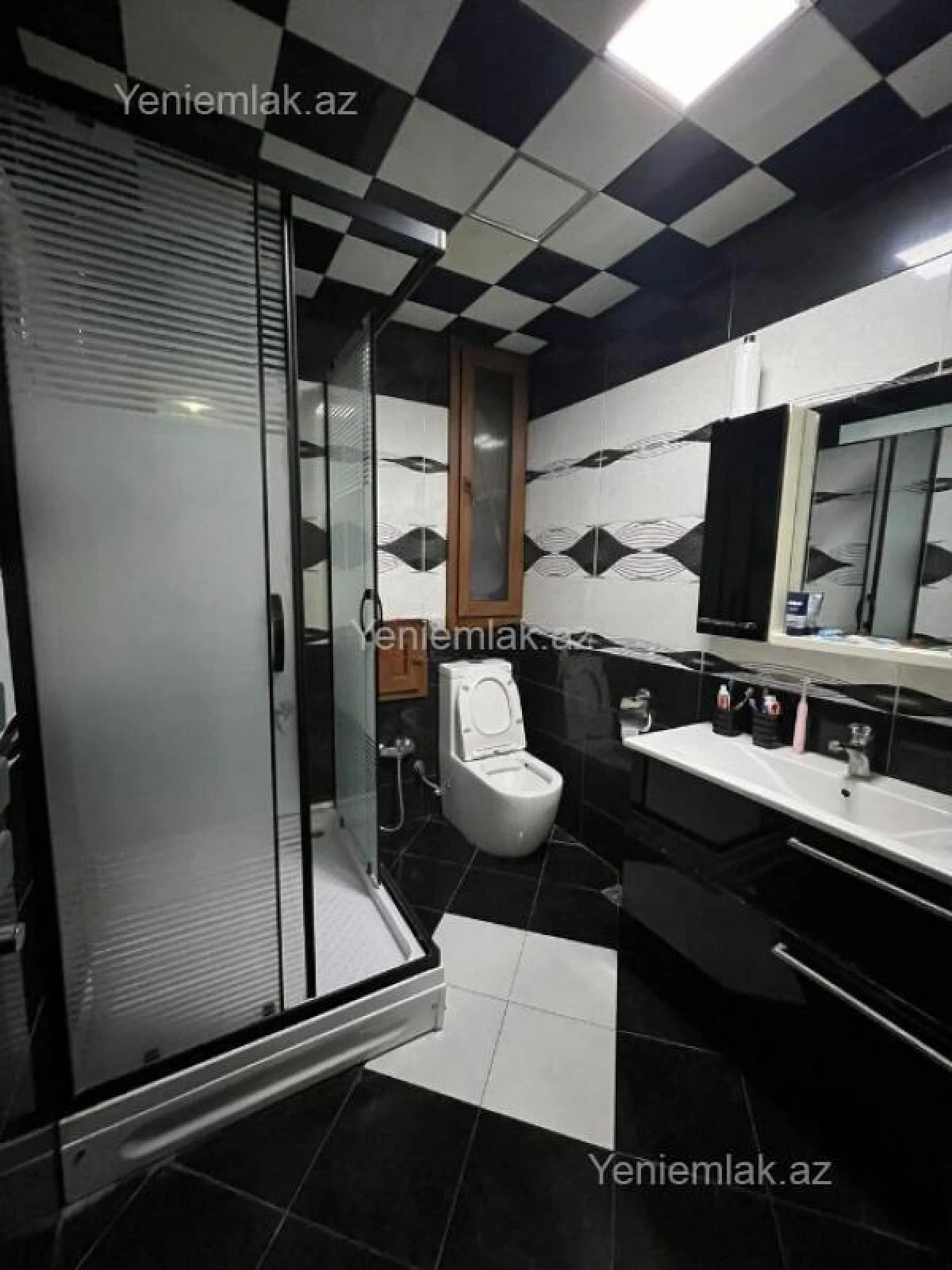 Satılır 3 otaqlı yeni tikili 100 m²