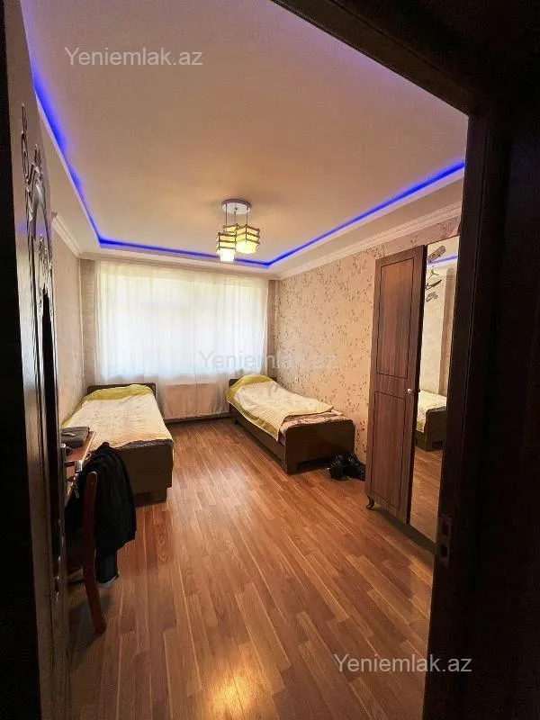 Satılır 3 otaqlı köhnə tikili 75 m²