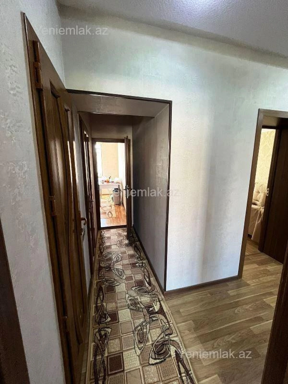 Satılır 3 otaqlı köhnə tikili 75 m²
