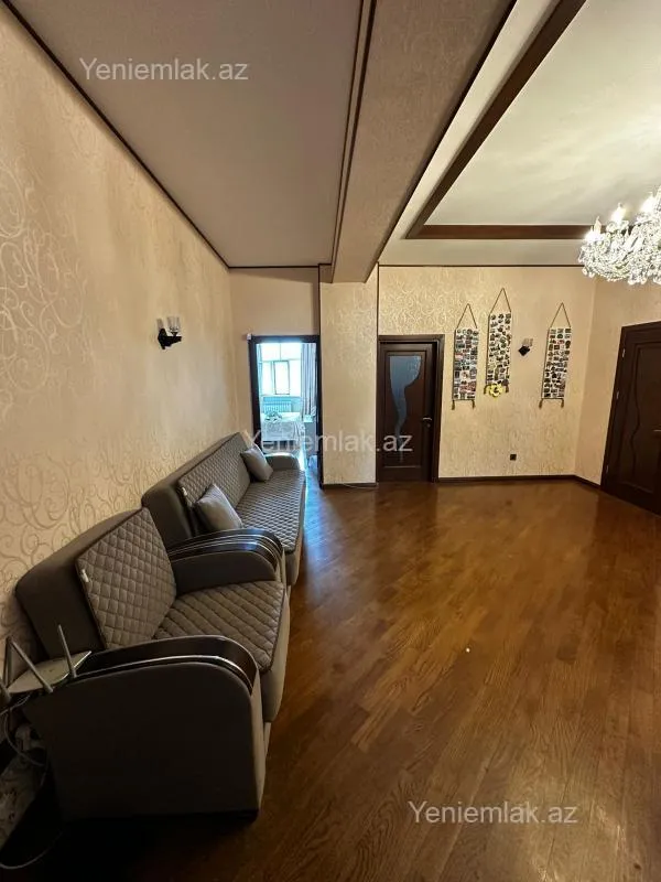 Satılır 3 otaqlı yeni tikili 125 m²