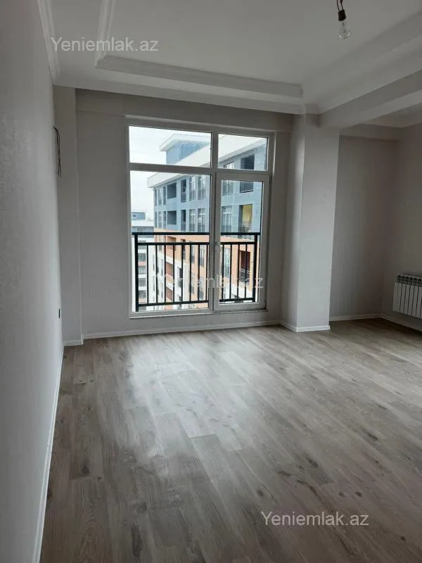 Satılır 3 otaqlı yeni tikili 75 m²