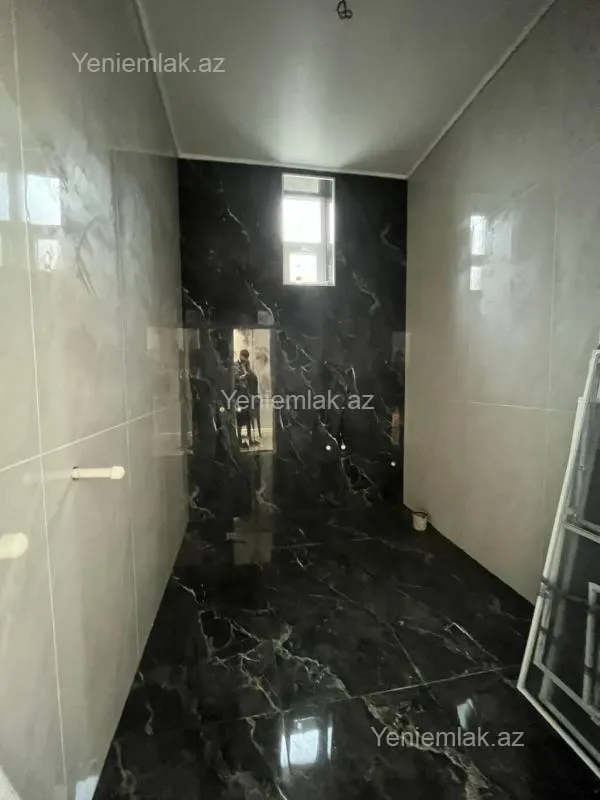 Satılır 2 otaqlı yeni tikili 50 m²