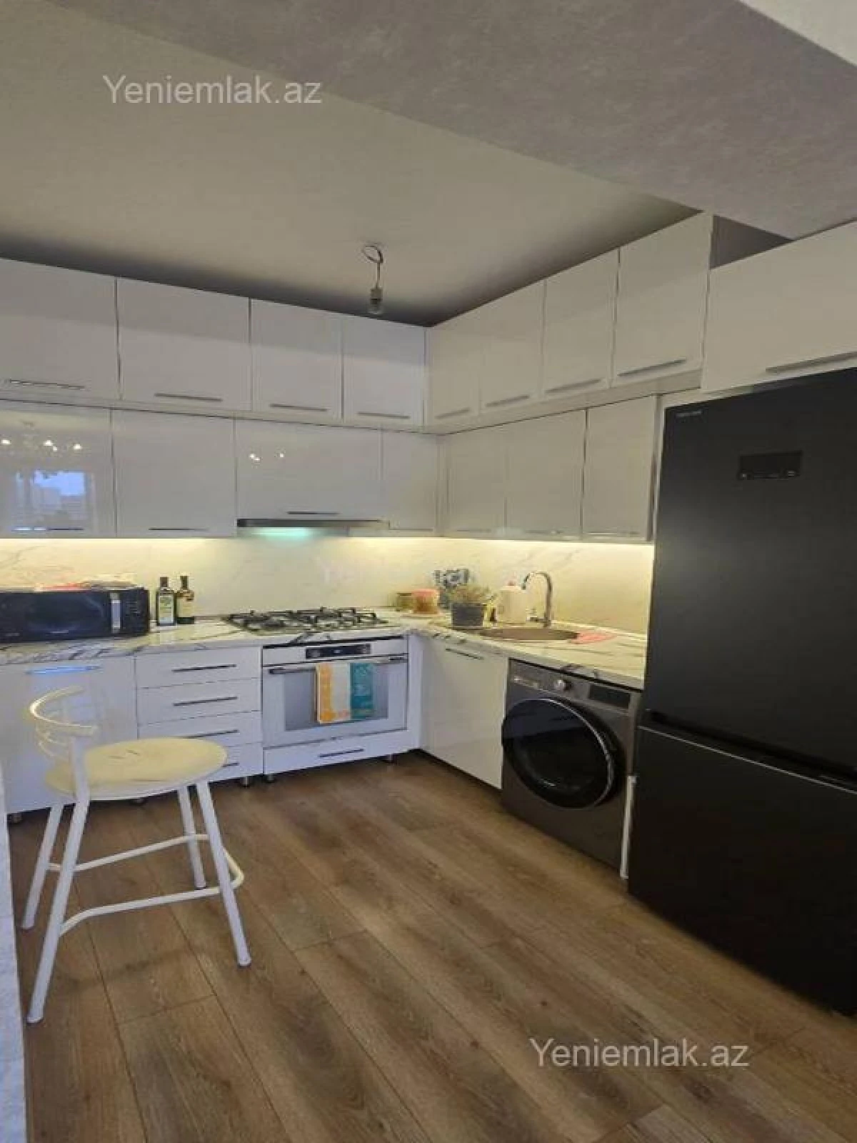 Kirayə verilir 2 otaqlı yeni tikili 47 m²