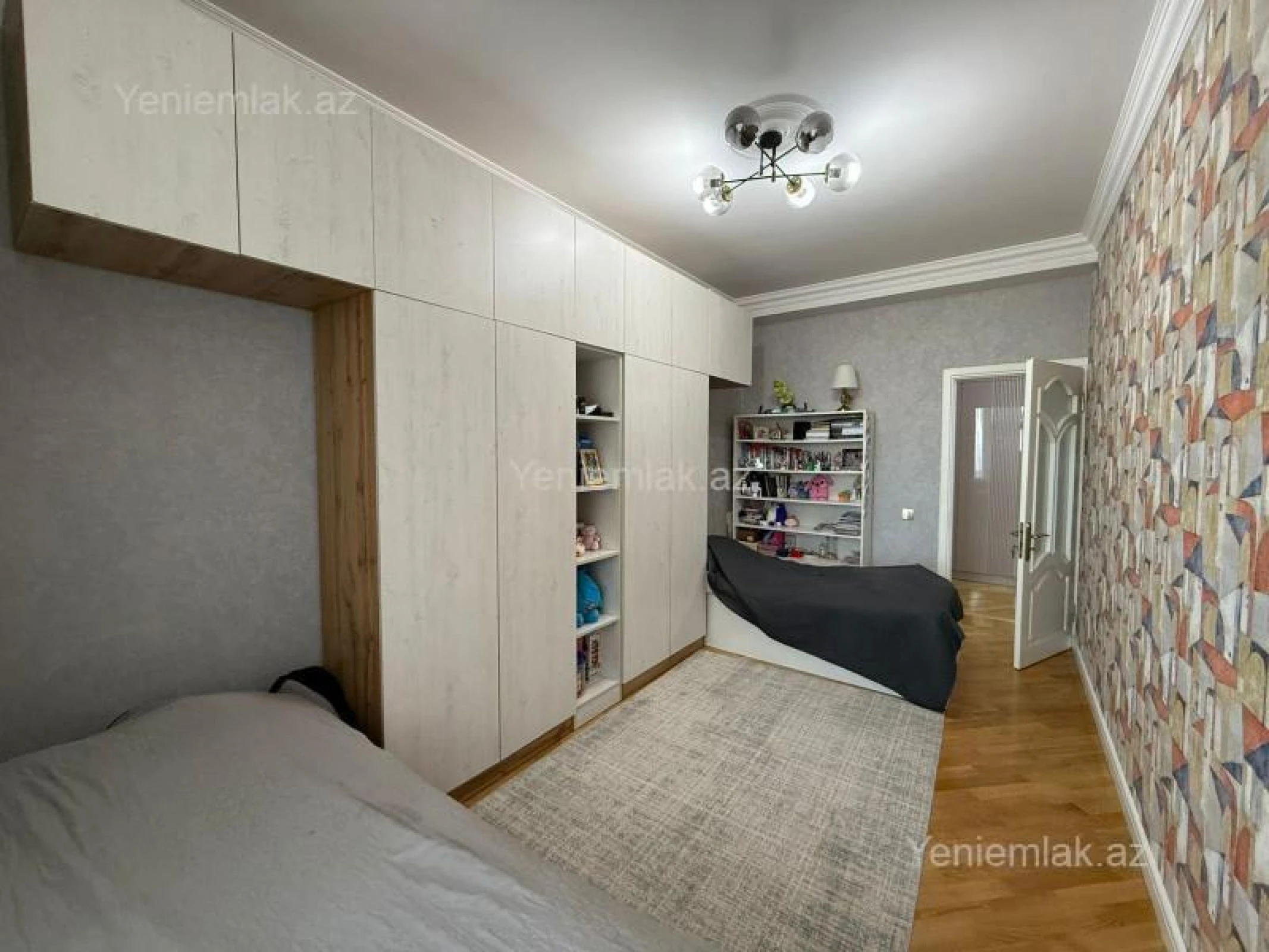 Satılır 3 otaqlı yeni tikili 129 m²