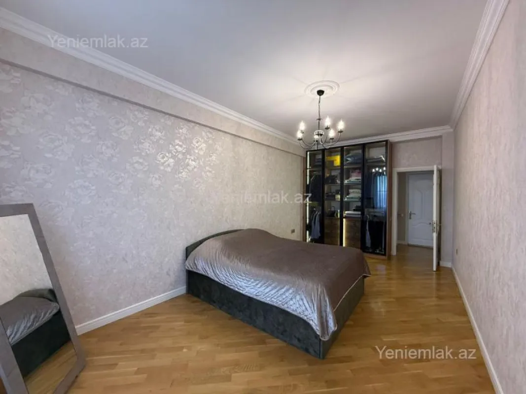 Satılır 3 otaqlı yeni tikili 129 m²