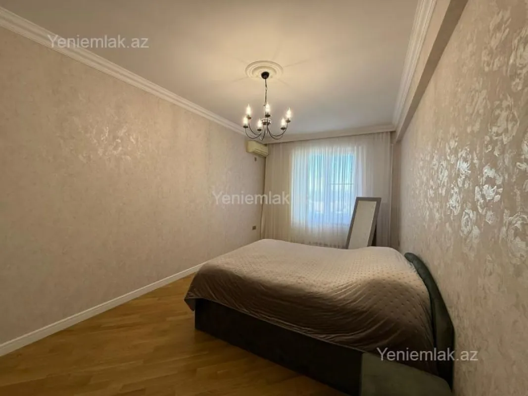 Satılır 3 otaqlı yeni tikili 129 m²