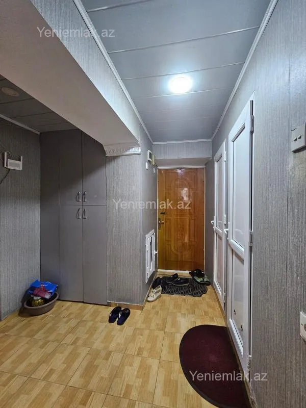 Satılır 2 otaqlı köhnə tikili 45 m²