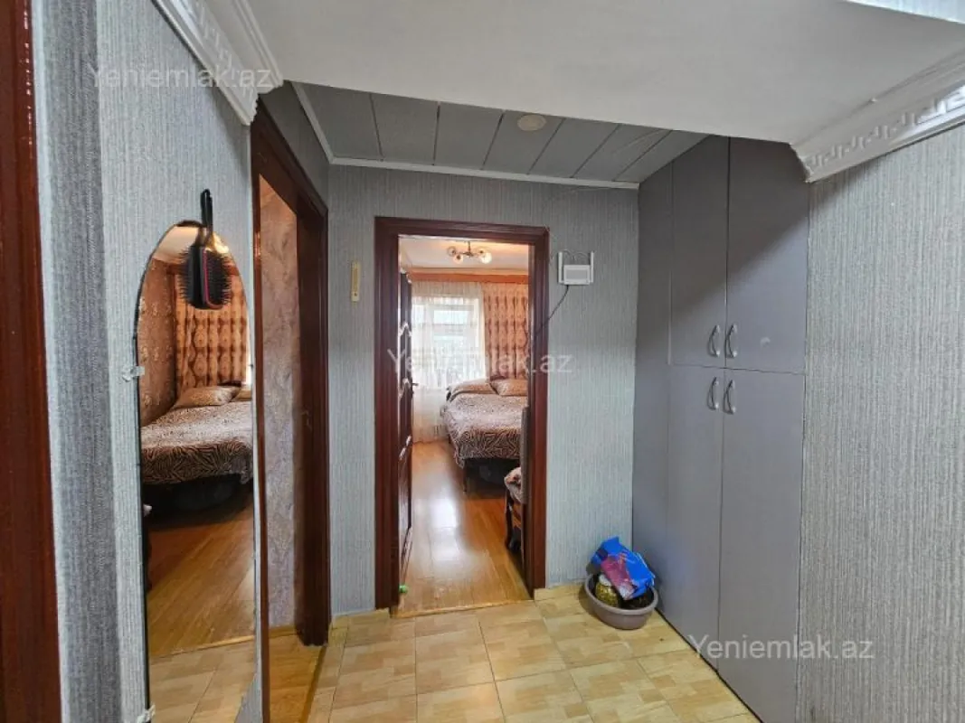 Satılır 2 otaqlı köhnə tikili 45 m²