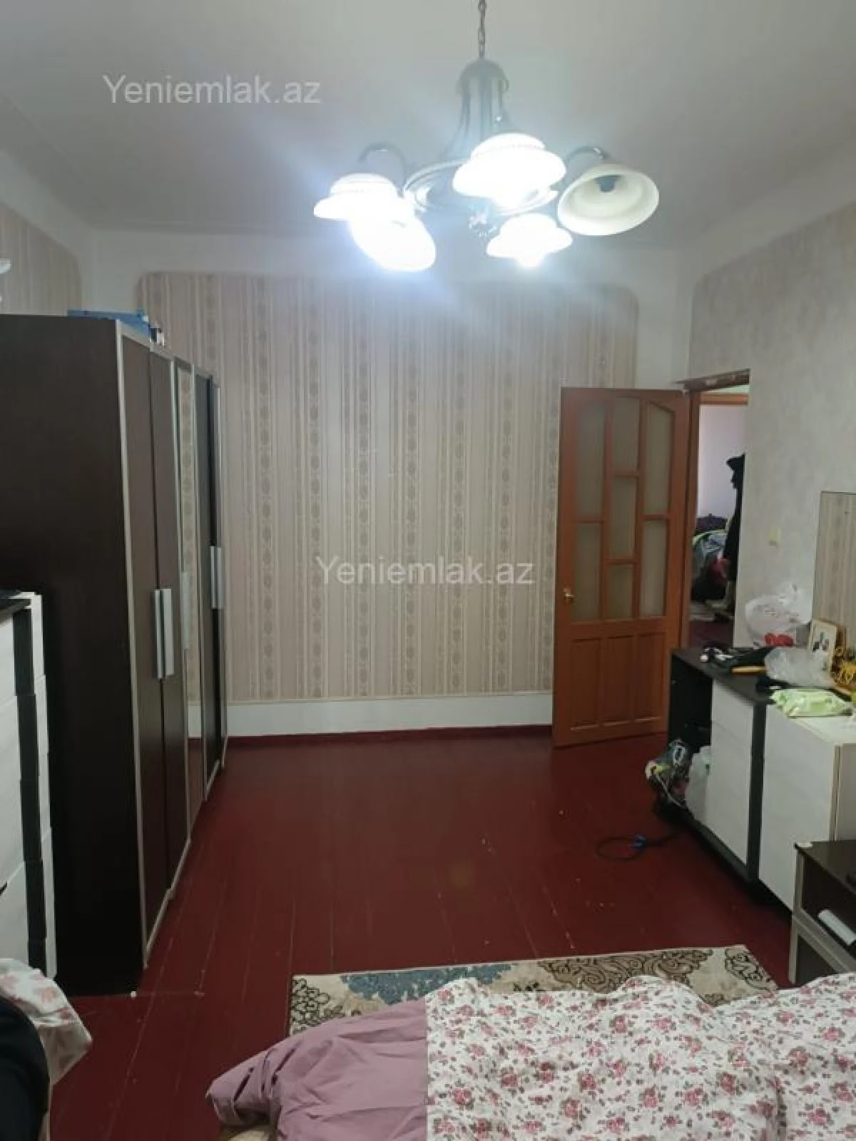 Satılır 3 otaqlı köhnə tikili 80 m²