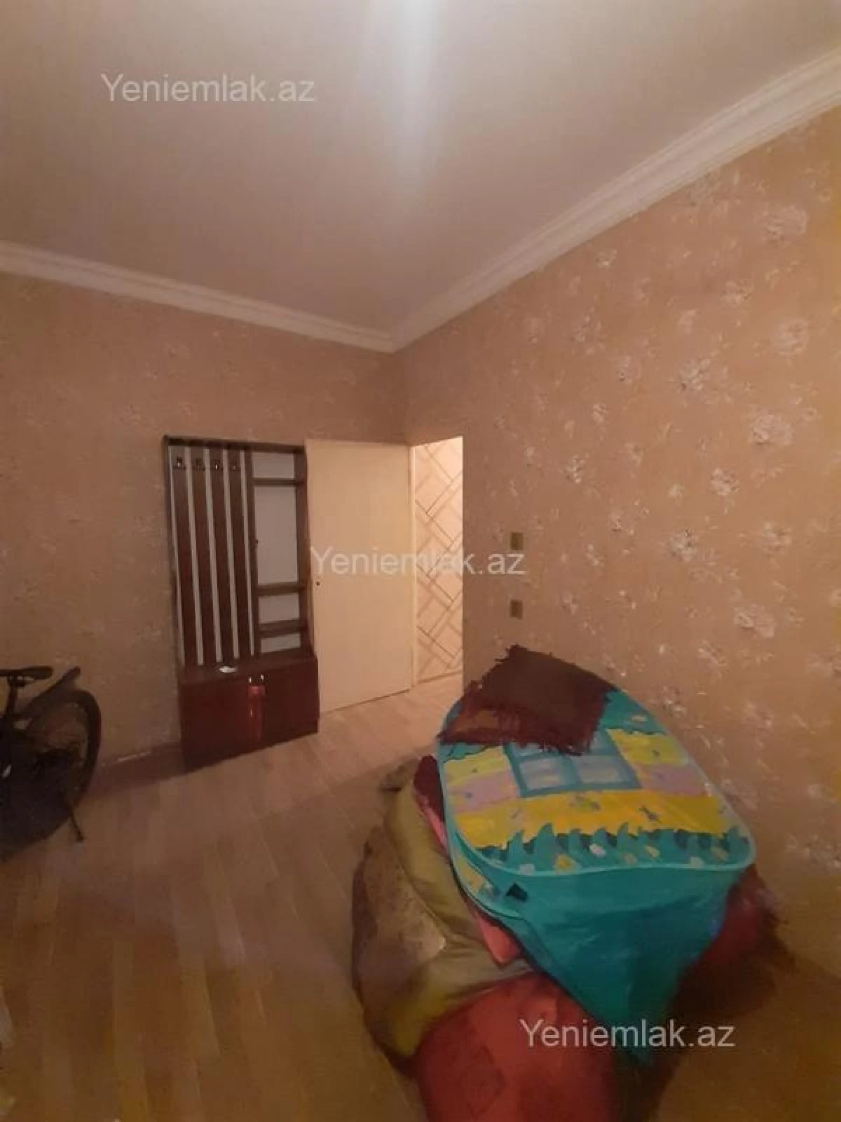 Satılır 1 otaqlı köhnə tikili 45 m²
