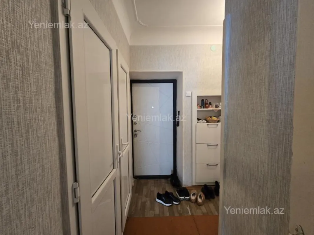 Satılır 2 otaqlı köhnə tikili 60 m²
