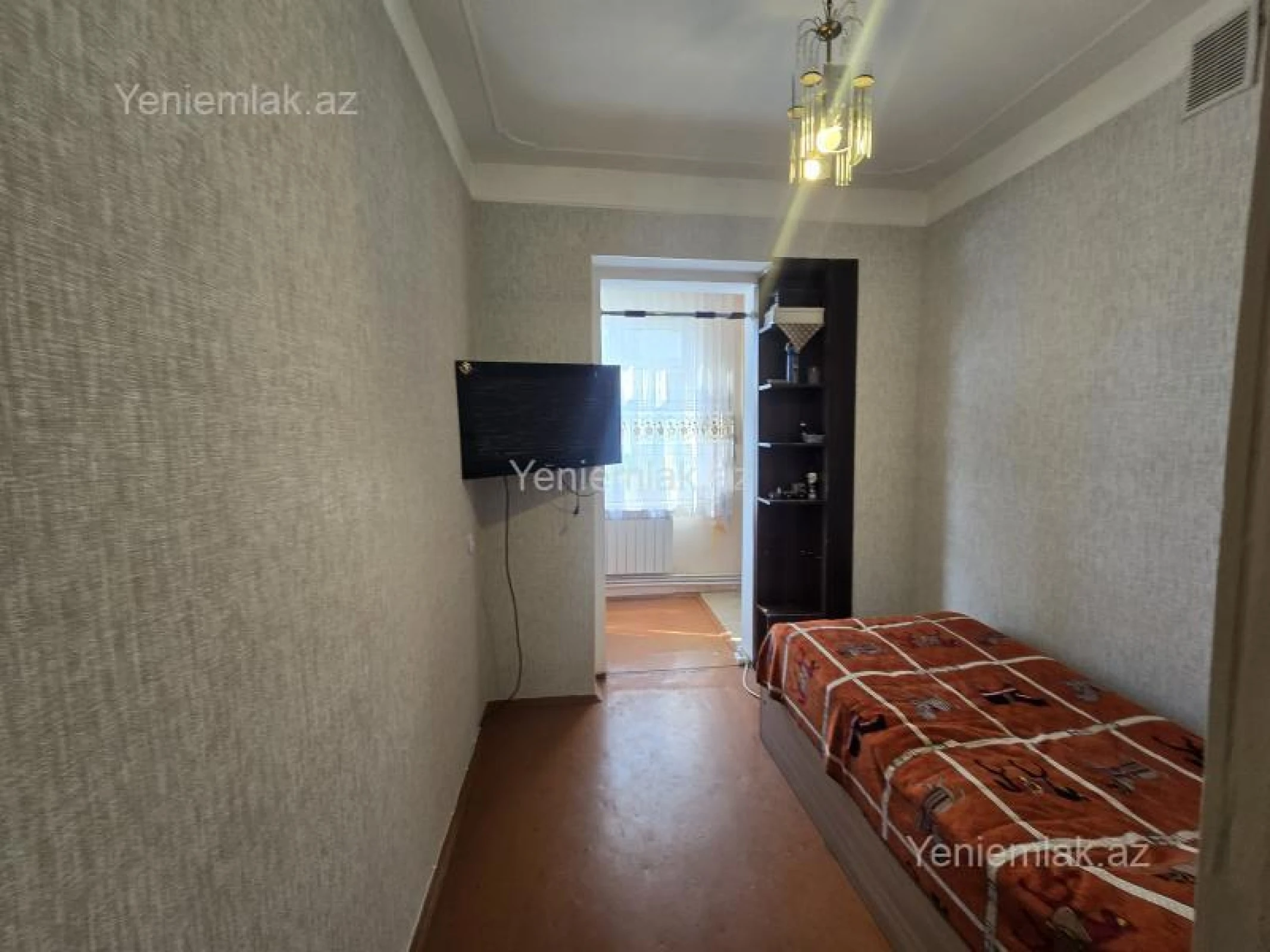 Satılır 2 otaqlı köhnə tikili 60 m²