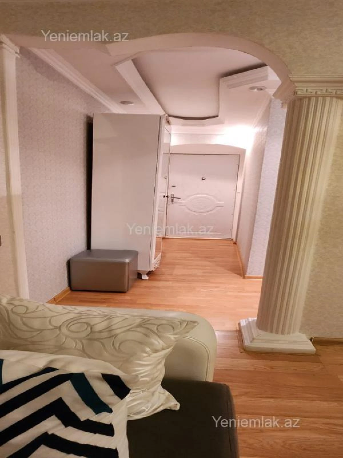 Satılır 2 otaqlı köhnə tikili 55 m²