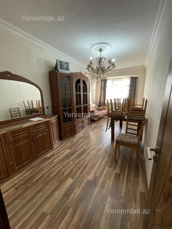Satılır 3 otaqlı köhnə tikili 80 m²