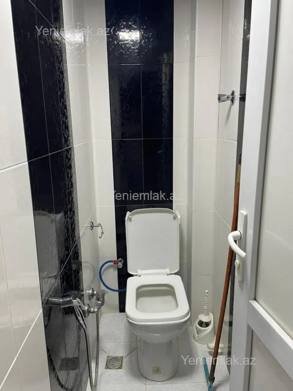 Satılır 3 otaqlı köhnə tikili 80 m²