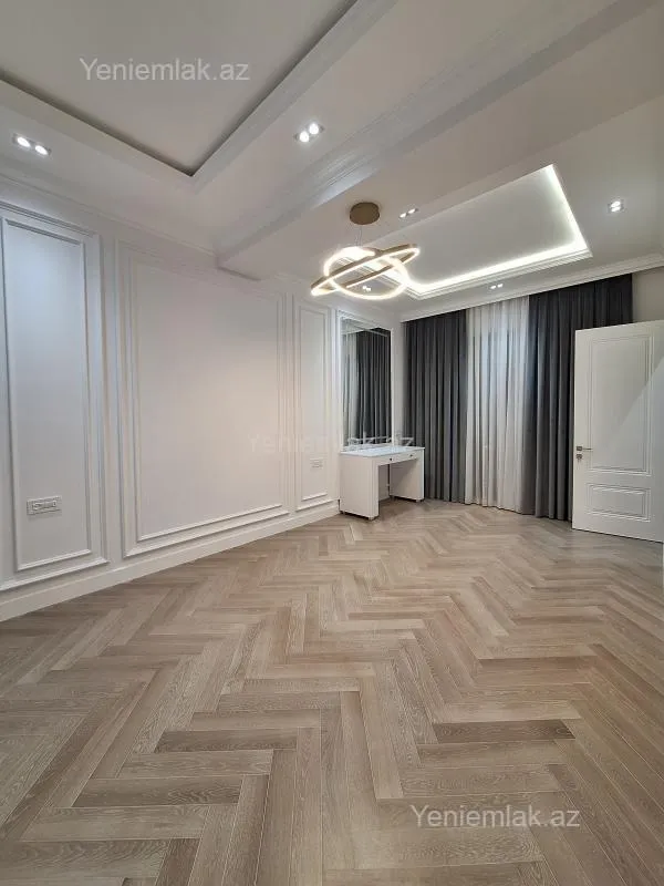 Satılır 4 otaqlı yeni tikili 205 m²