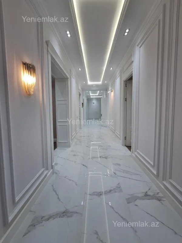 Satılır 4 otaqlı yeni tikili 205 m²