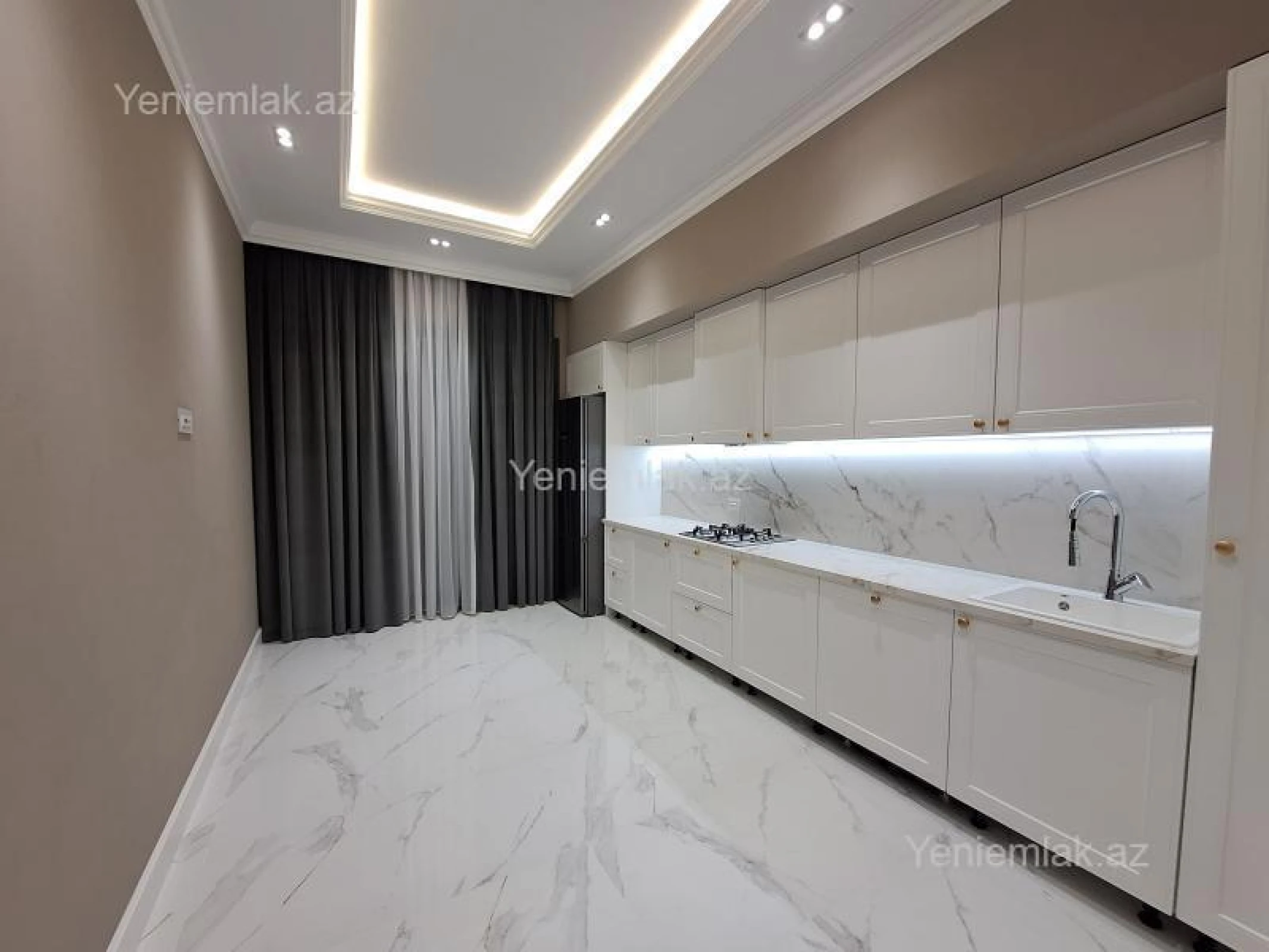 Satılır 4 otaqlı yeni tikili 205 m²