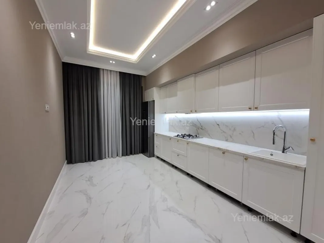 Satılır 4 otaqlı yeni tikili 205 m²