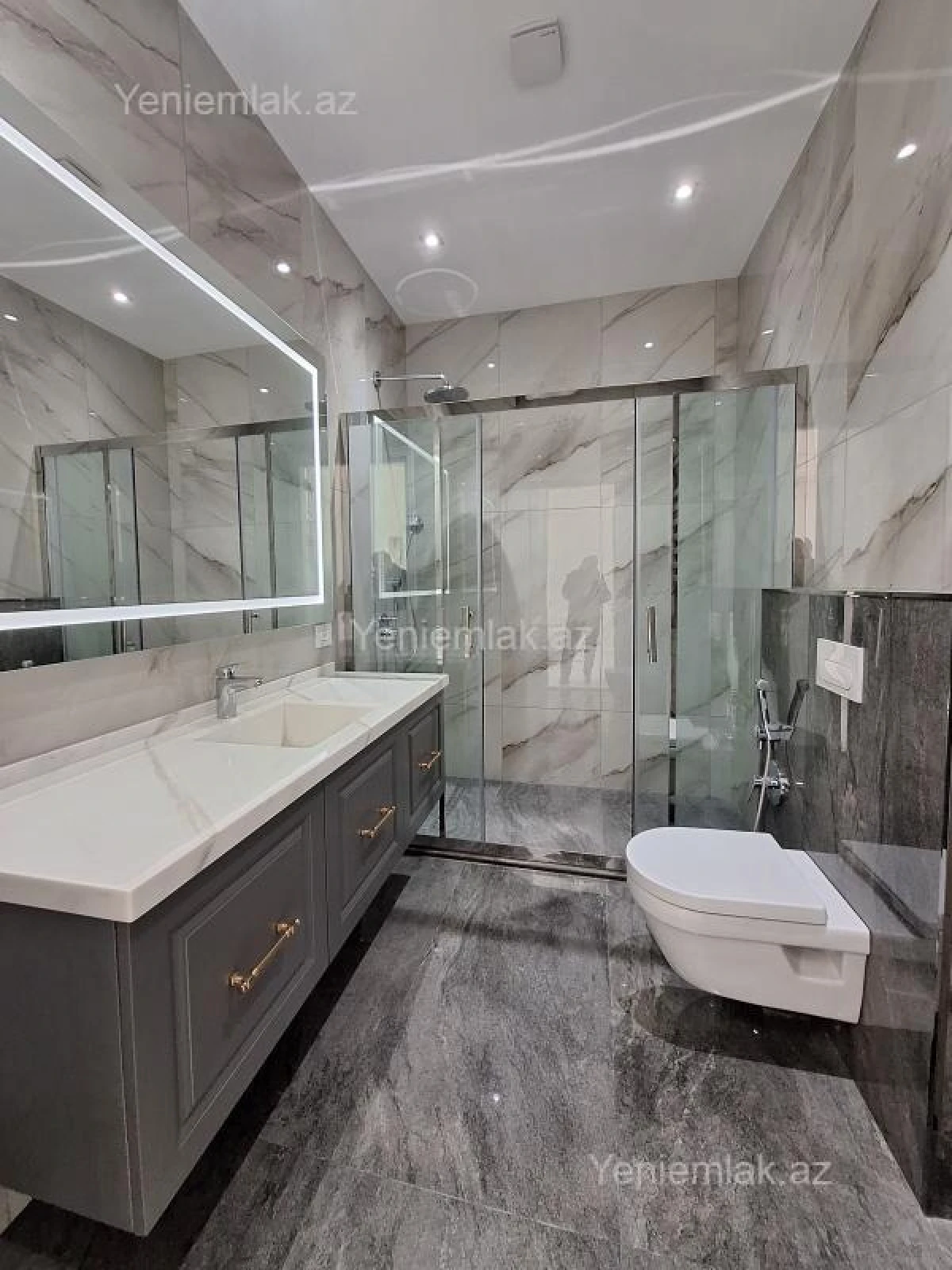 Satılır 4 otaqlı yeni tikili 205 m²