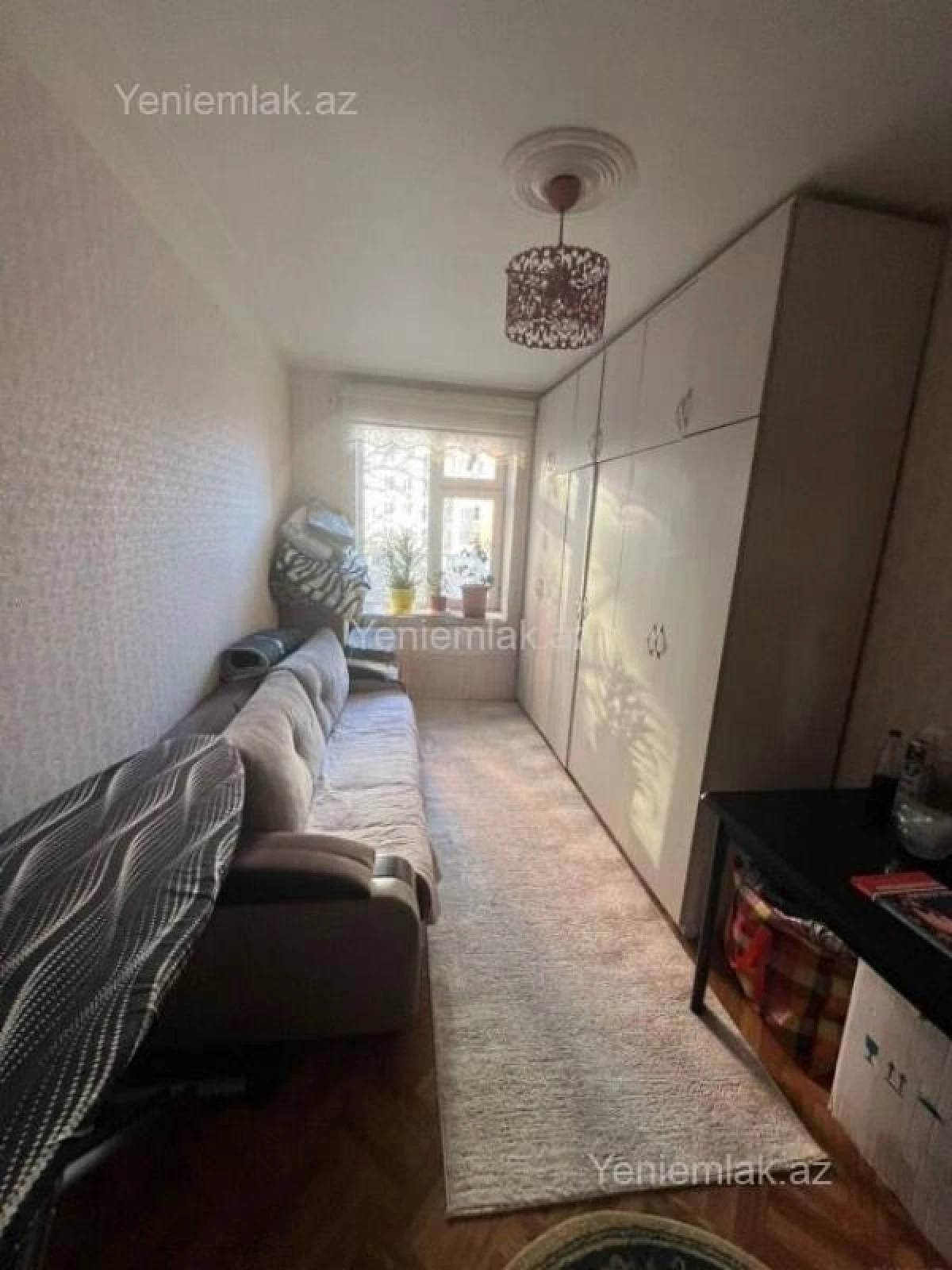 Satılır 3 otaqlı köhnə tikili 70 m²