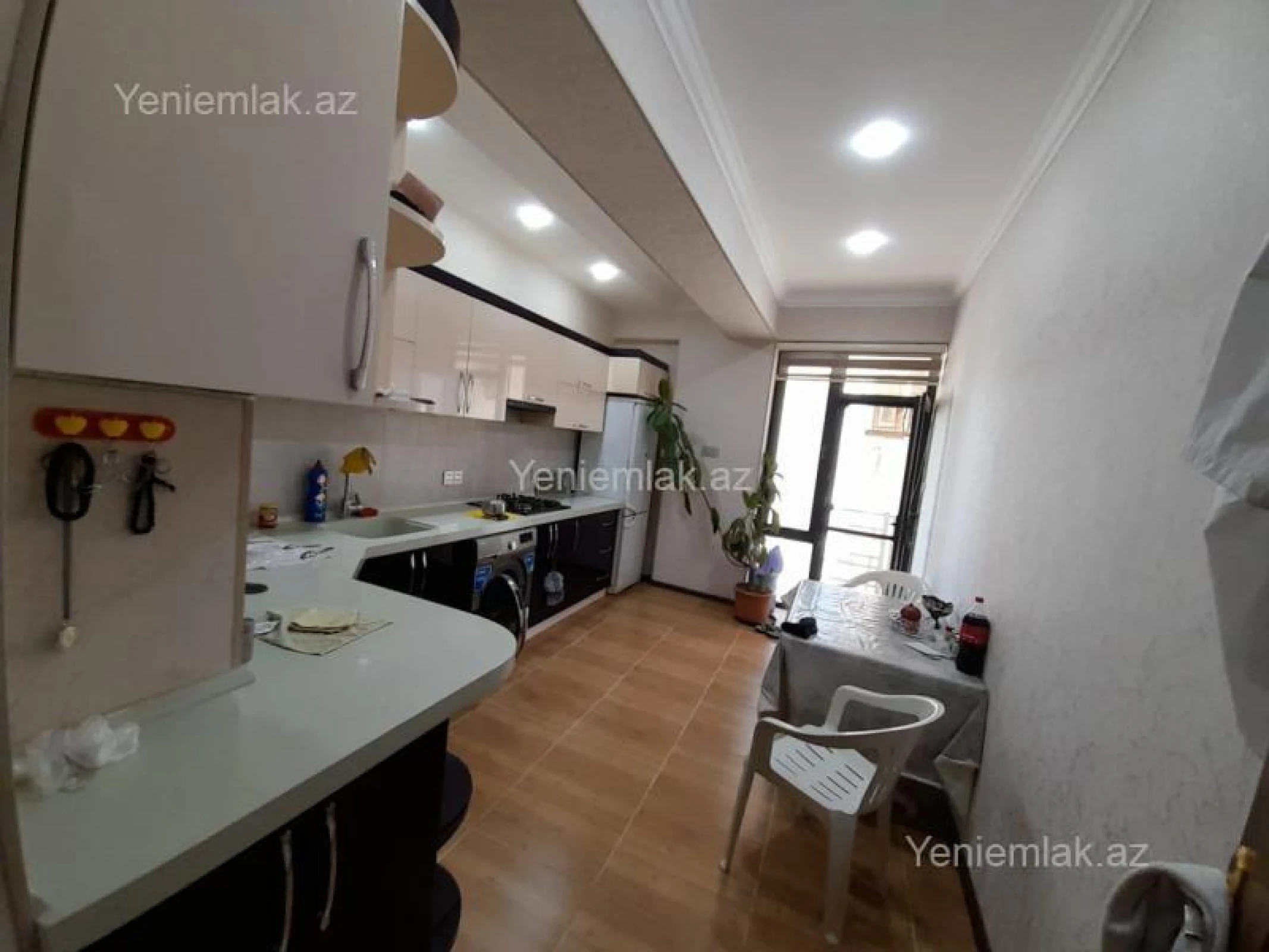 Satılır 2 otaqlı yeni tikili 90 m²