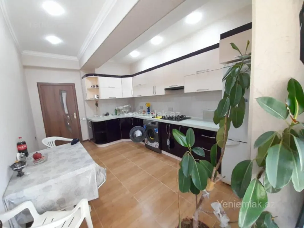 Satılır 2 otaqlı yeni tikili 90 m²
