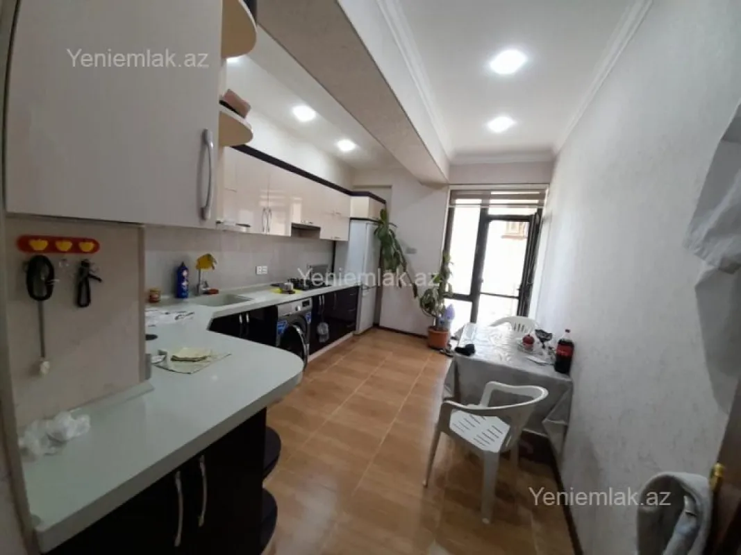 Satılır 2 otaqlı yeni tikili 90 m²