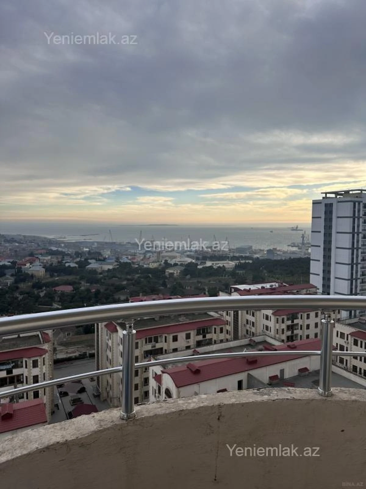 Satılır 3 otaqlı yeni tikili 96 m²