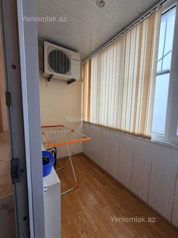 Satılır 4 otaqlı köhnə tikili 75 m²