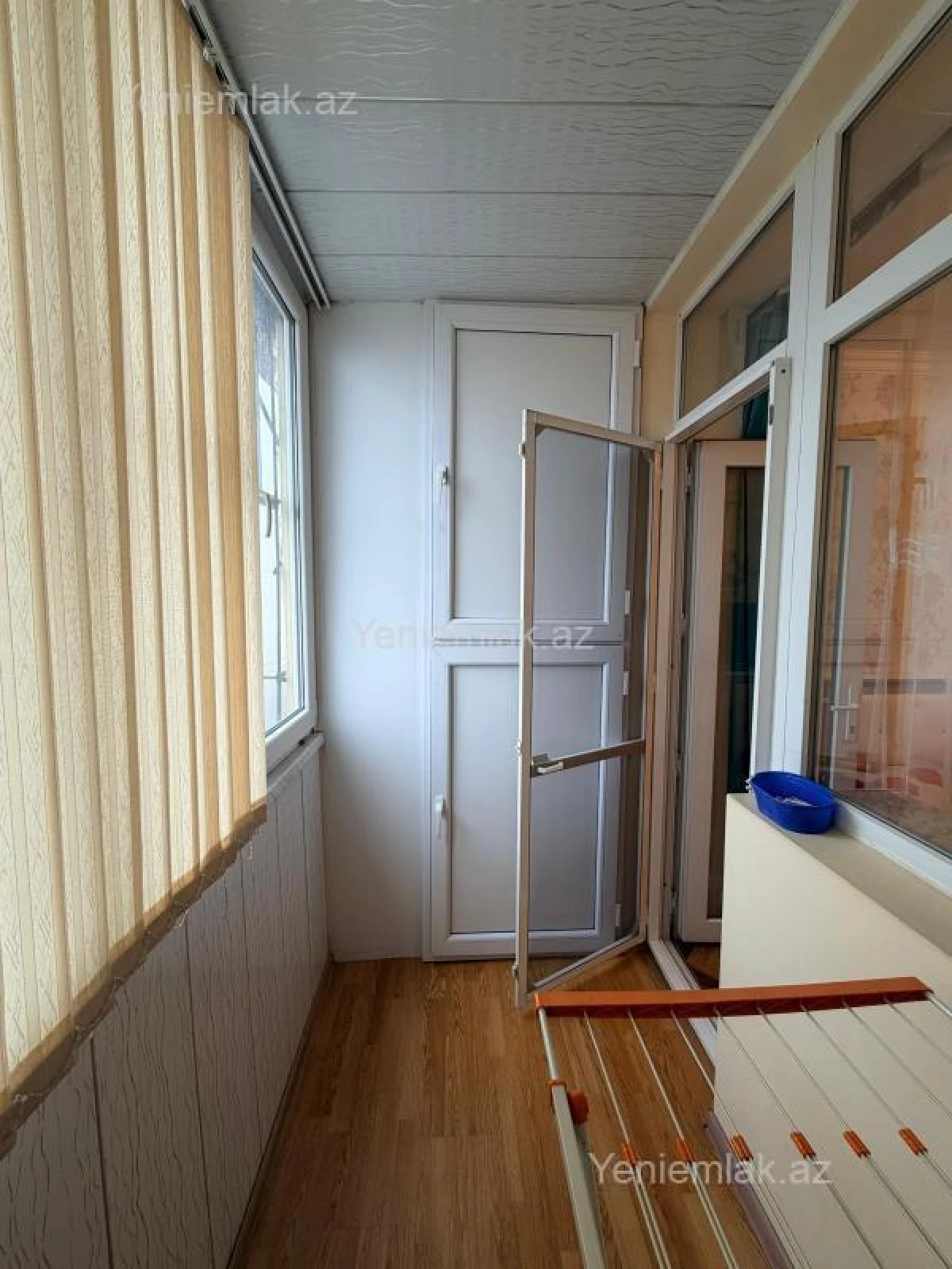 Satılır 4 otaqlı köhnə tikili 75 m²