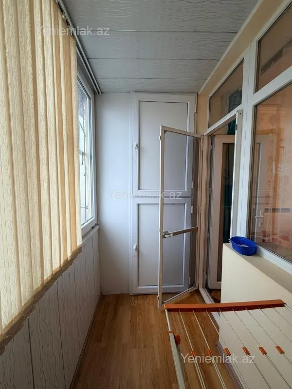 Satılır 4 otaqlı köhnə tikili 75 m²